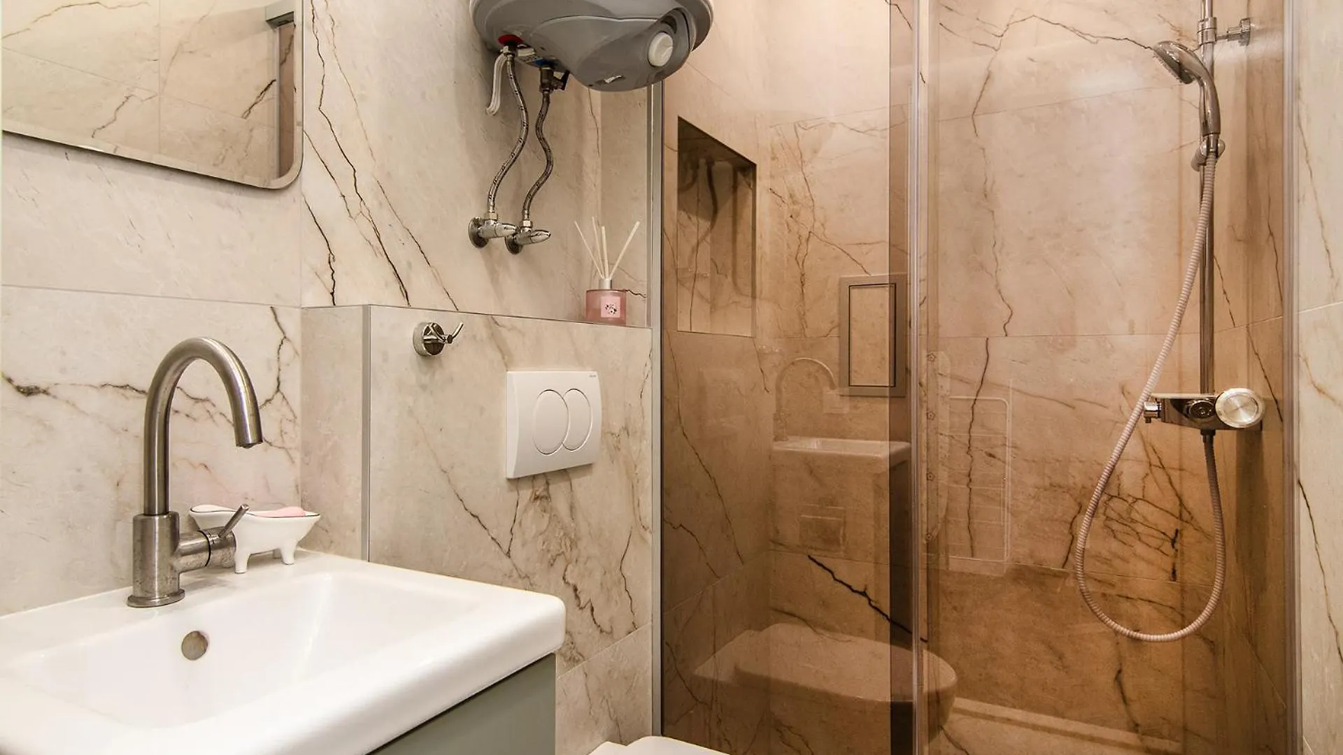 Tiny Studio In Center Of Varna Apartamento